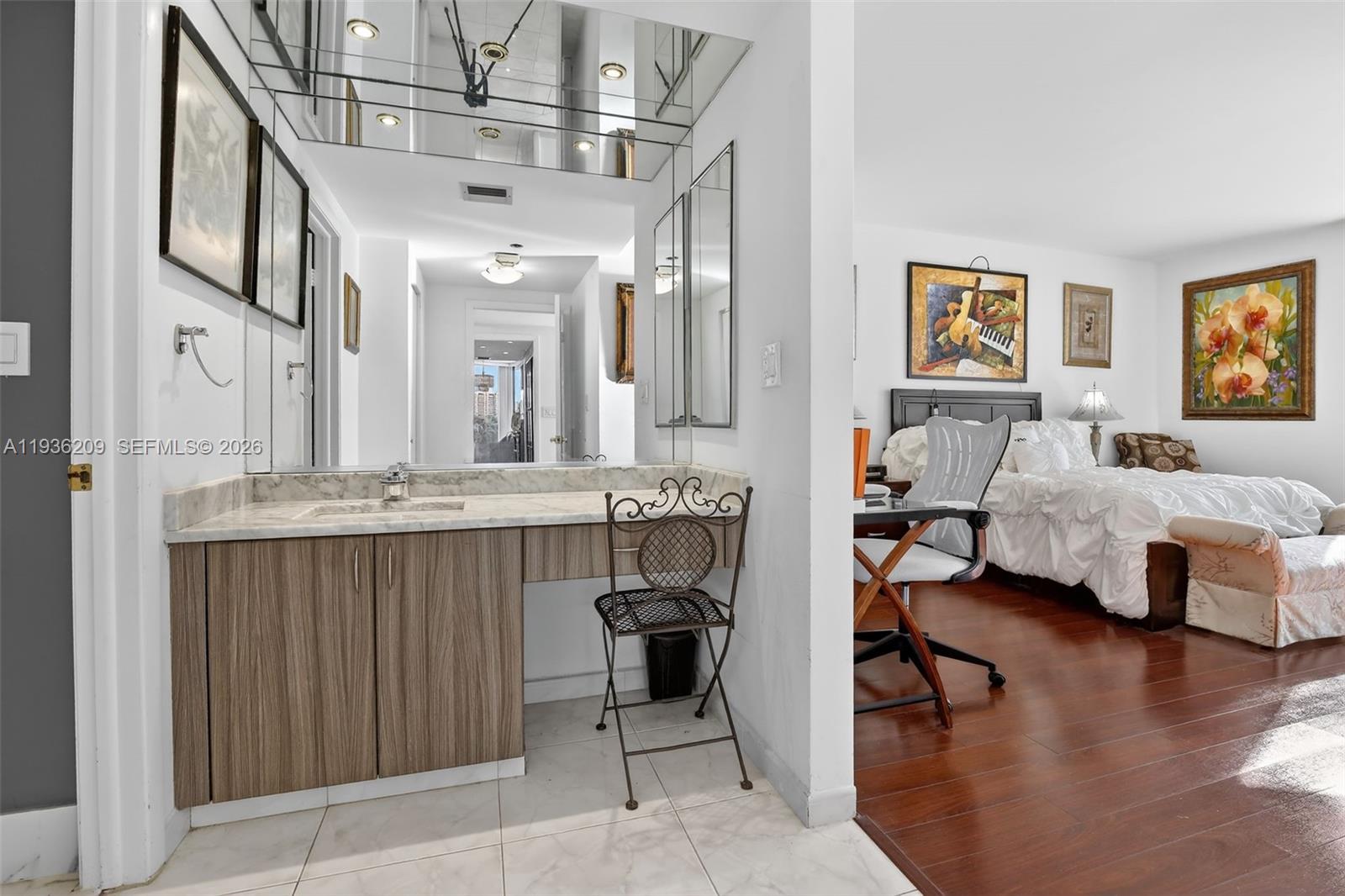 20281 E Country Club Dr # 201