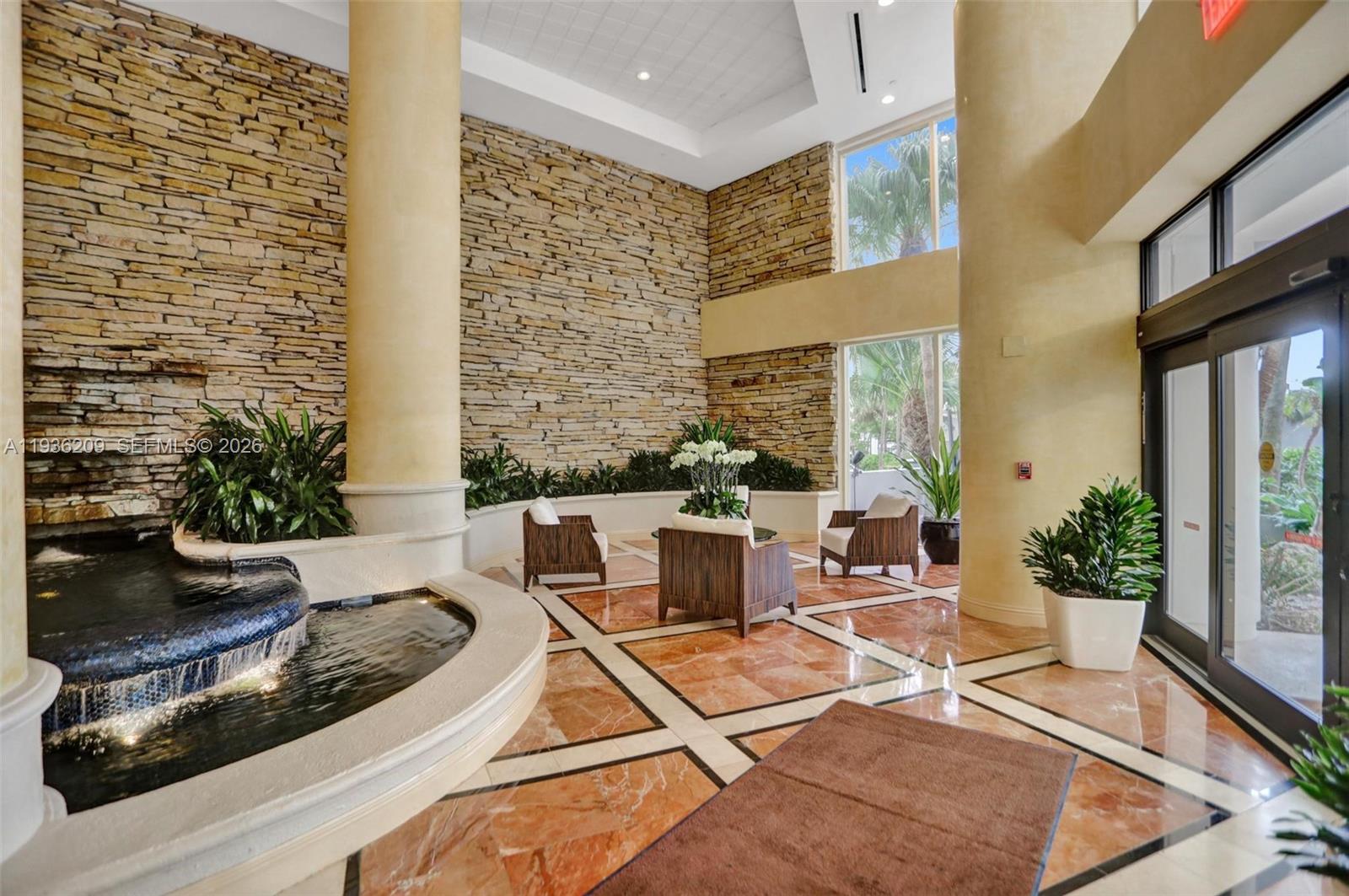 20281 E Country Club Dr # 201