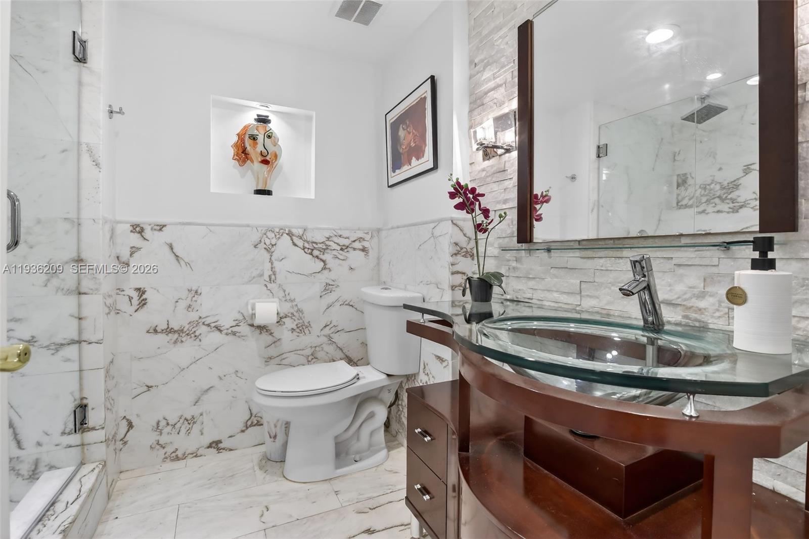 20281 E Country Club Dr # 201