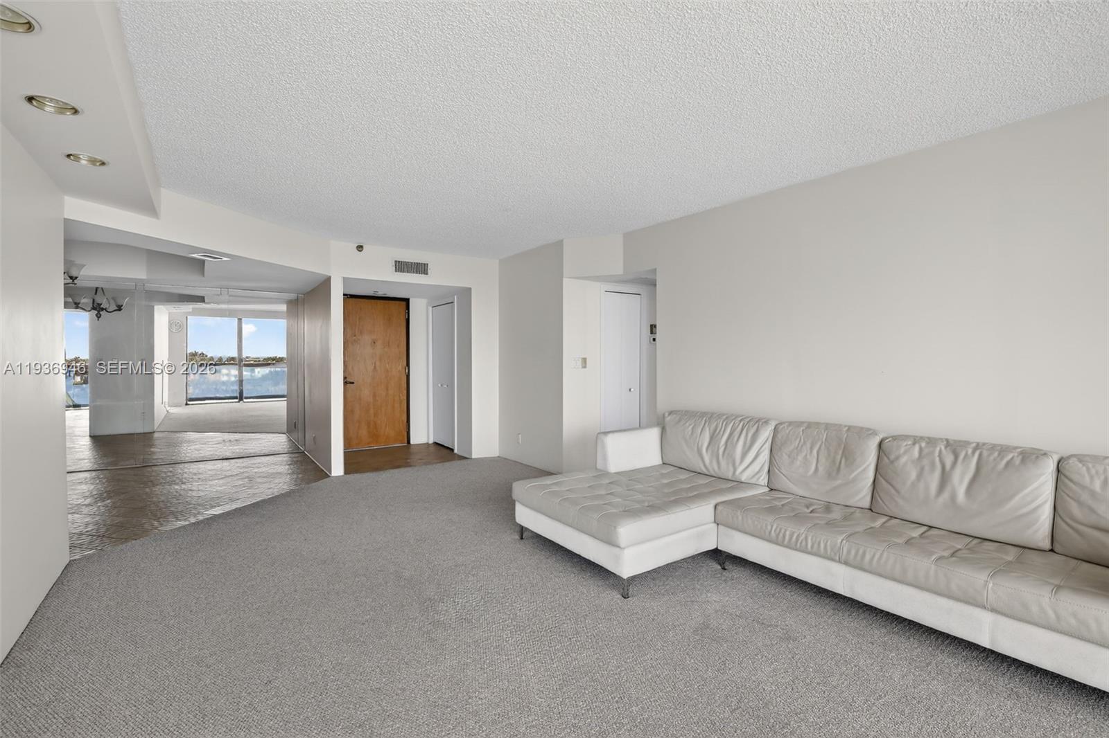 19707 Turnberry Way # 7F