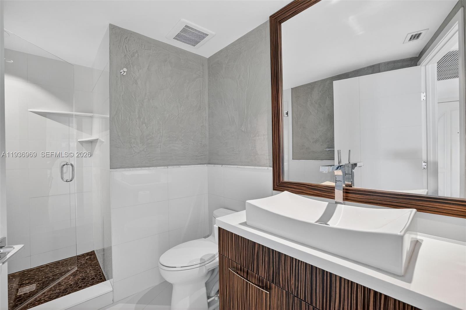 3370 Hidden Bay Dr # 2711