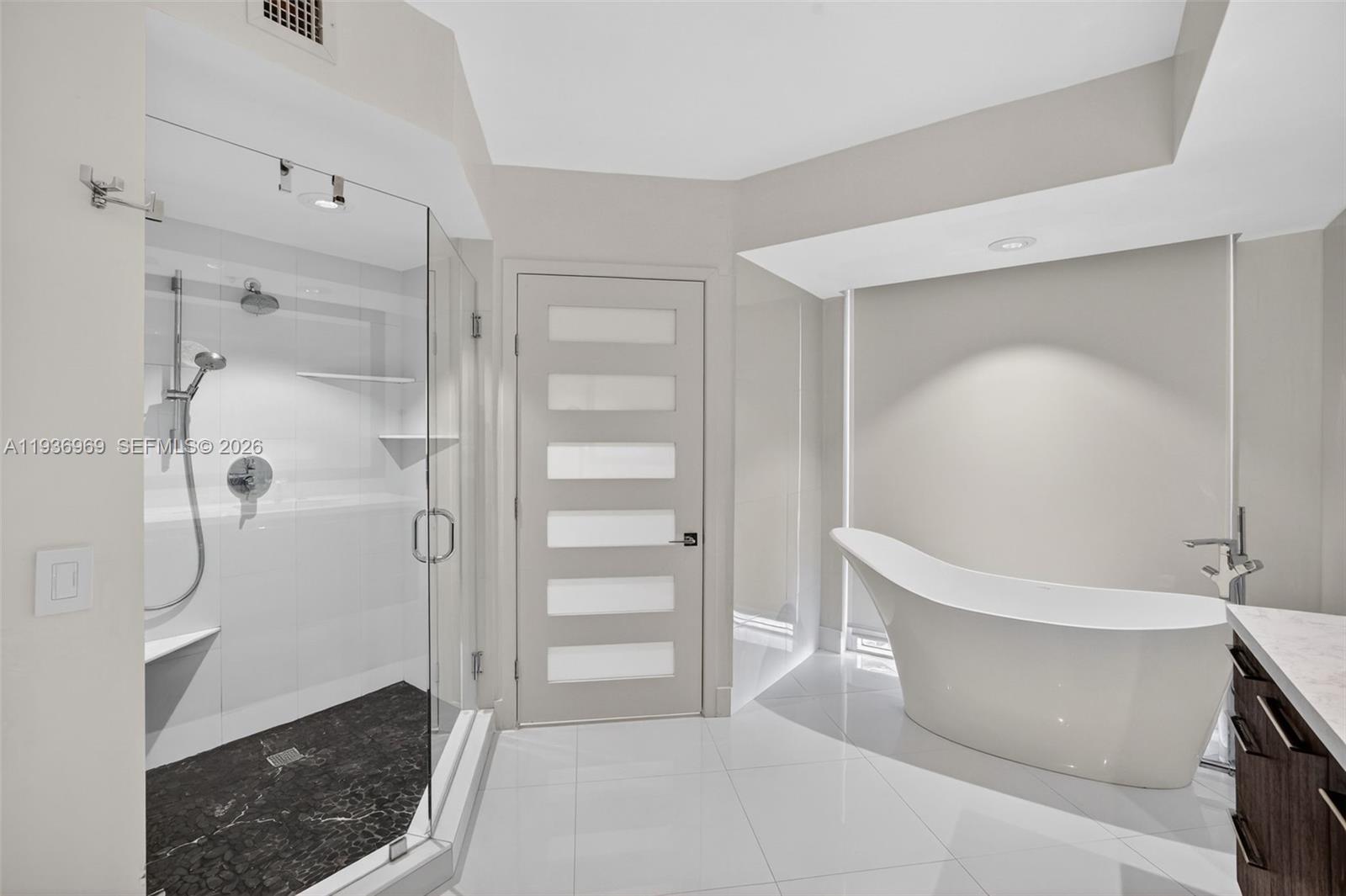 3370 Hidden Bay Dr # 2711