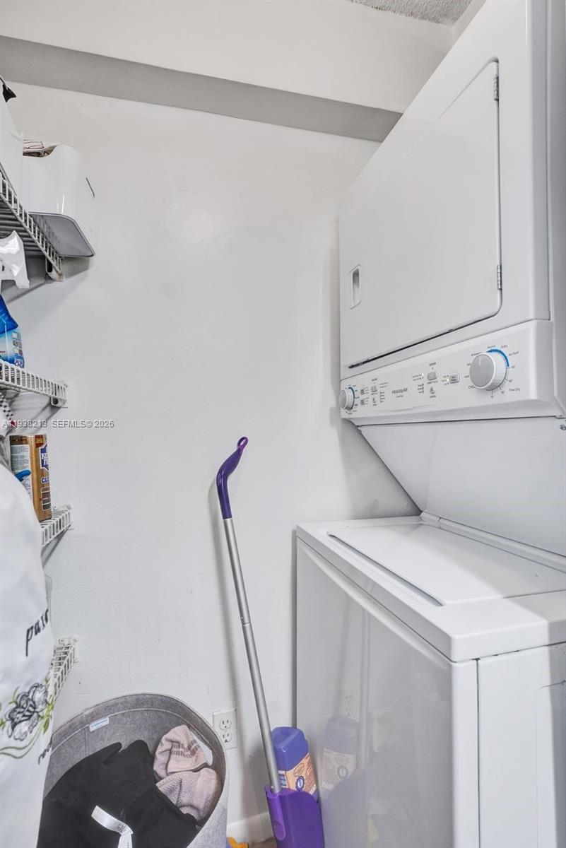 770 SE Claughton Island Dr # 813