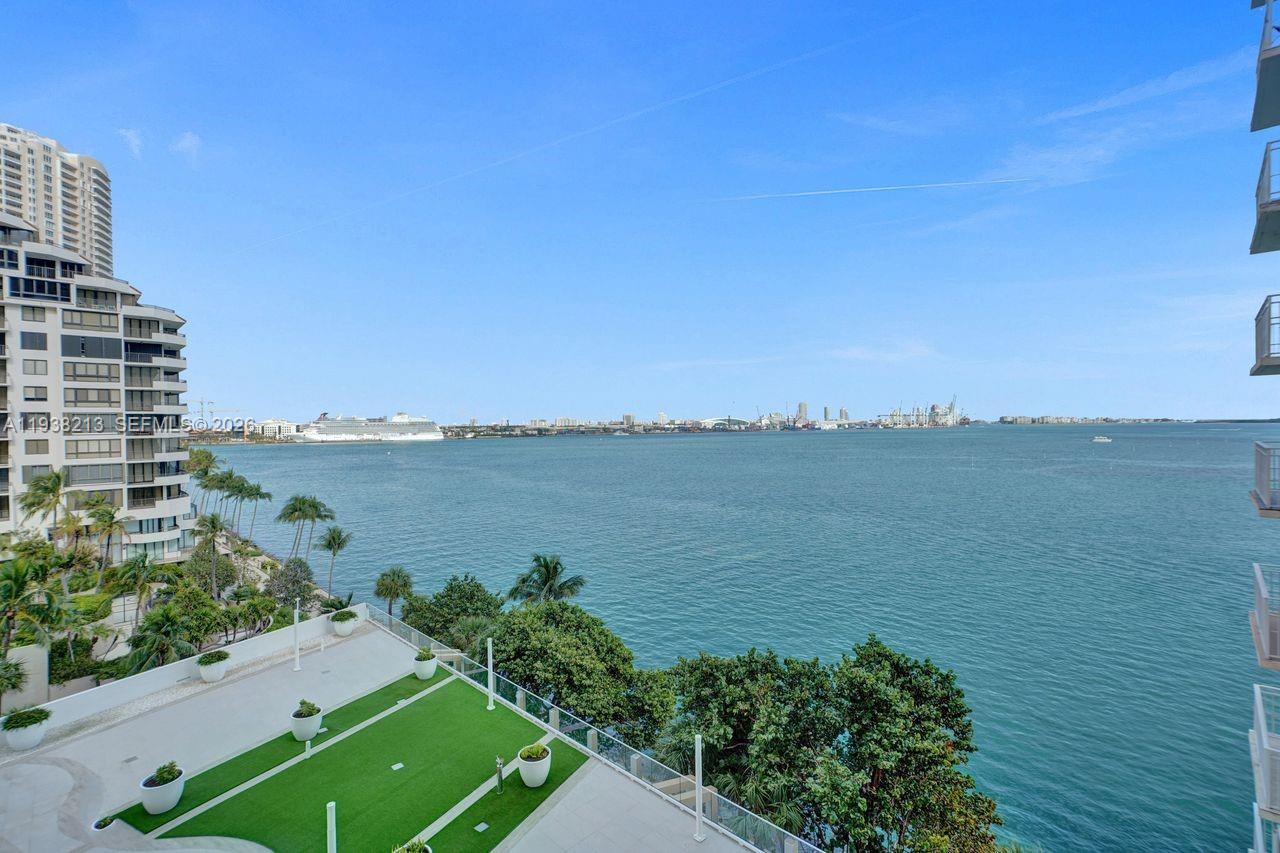 770 SE Claughton Island Dr # 813