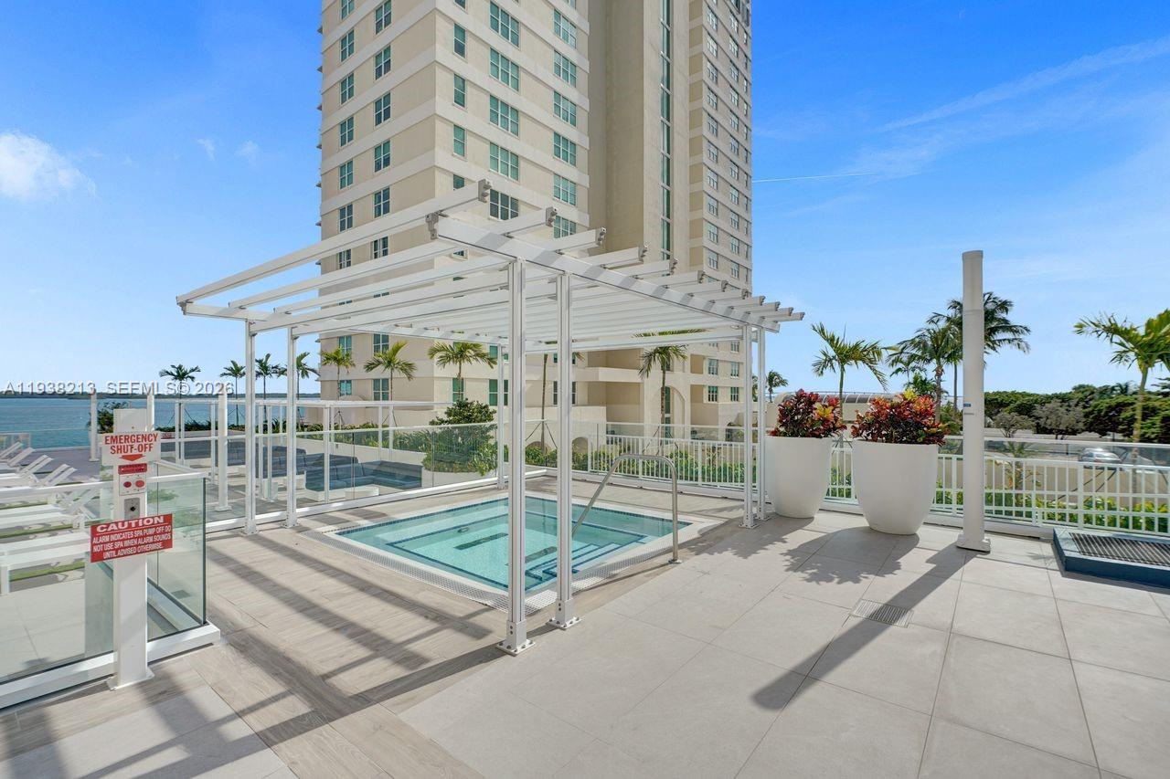 770 SE Claughton Island Dr # 813