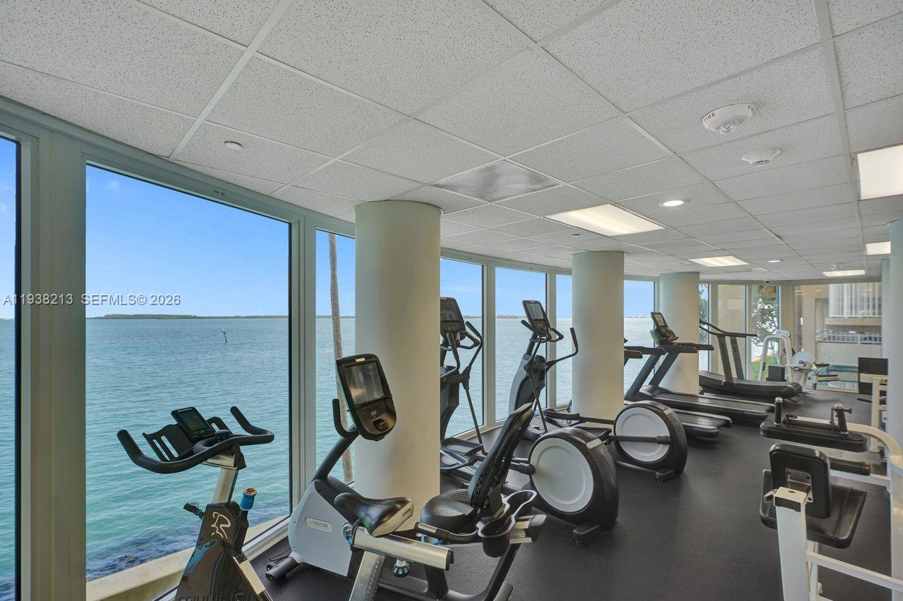 770 SE Claughton Island Dr # 813