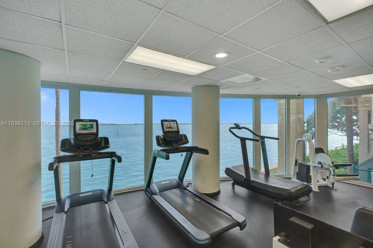 770 SE Claughton Island Dr # 813