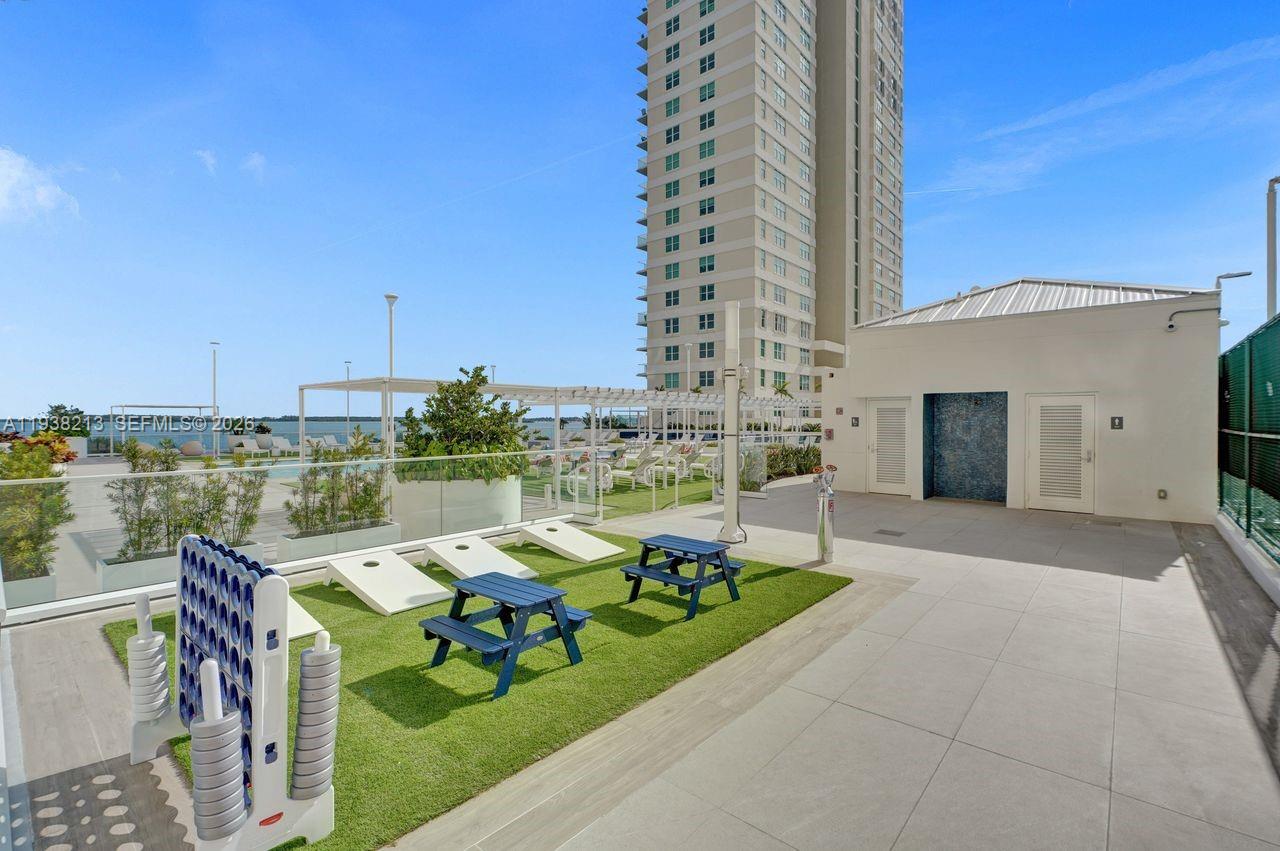 770 SE Claughton Island Dr # 813