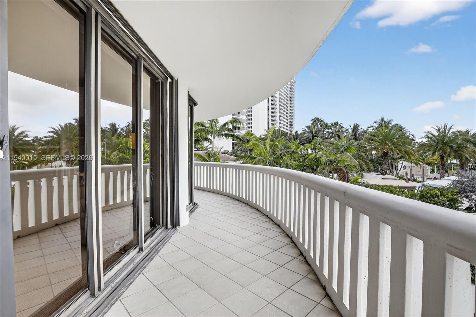 3000 Island Blvd # 502