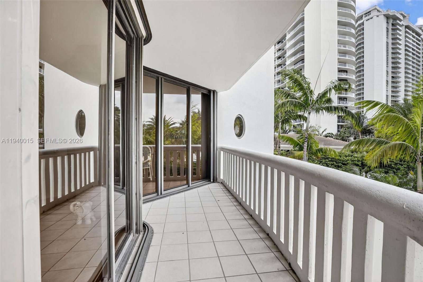 3000 Island Blvd # 502