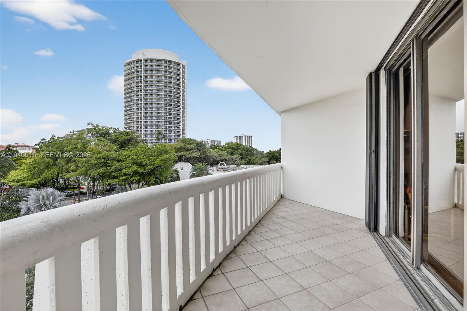 3000 Island Blvd # 502