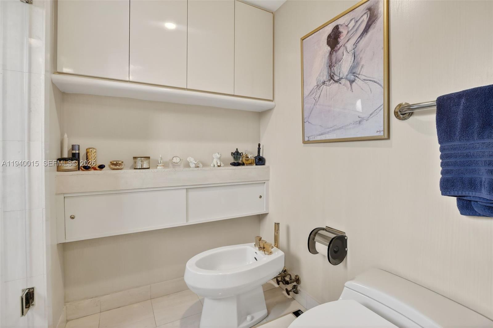 3000 Island Blvd # 502