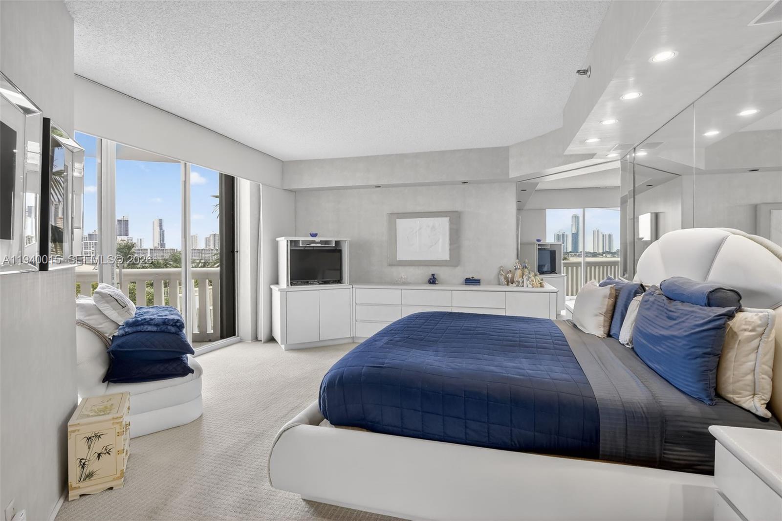 3000 Island Blvd # 502