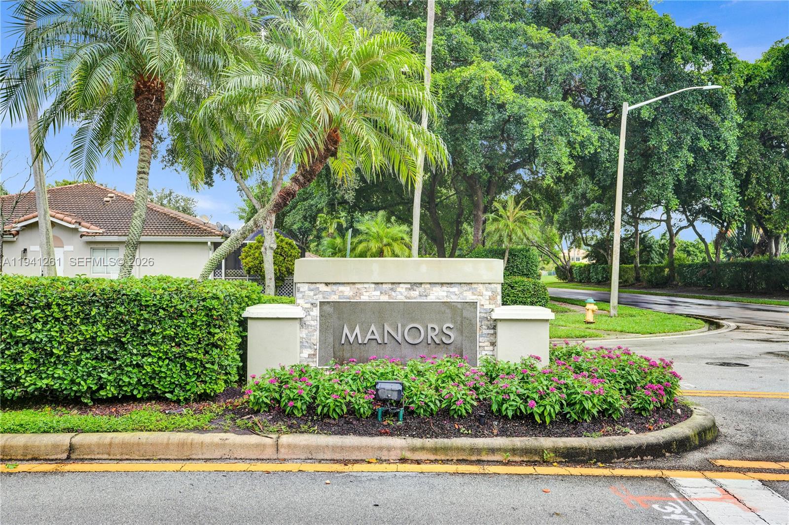 1851 SW 116th Way
