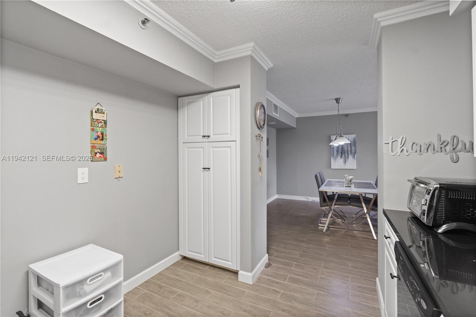 3600 Mystic Pointe Dr # 309