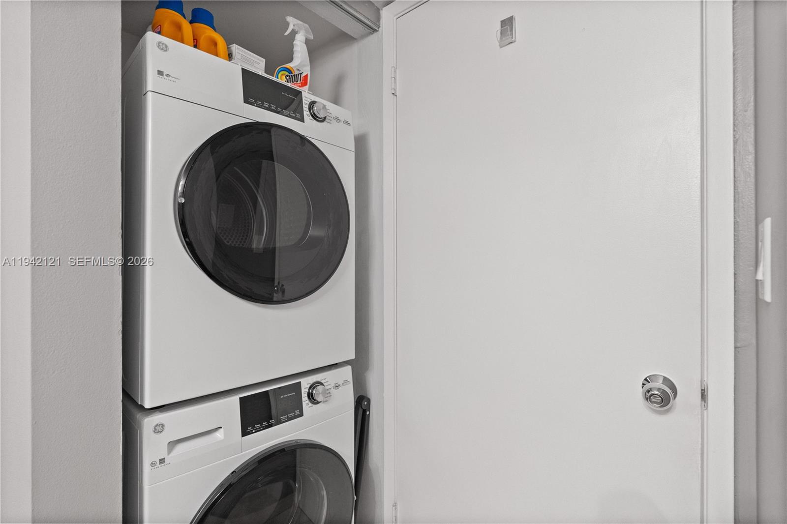 3600 Mystic Pointe Dr # 309