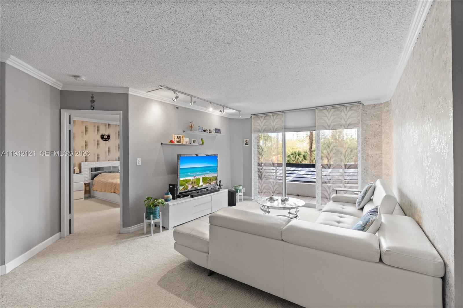 3600 Mystic Pointe Dr # 309