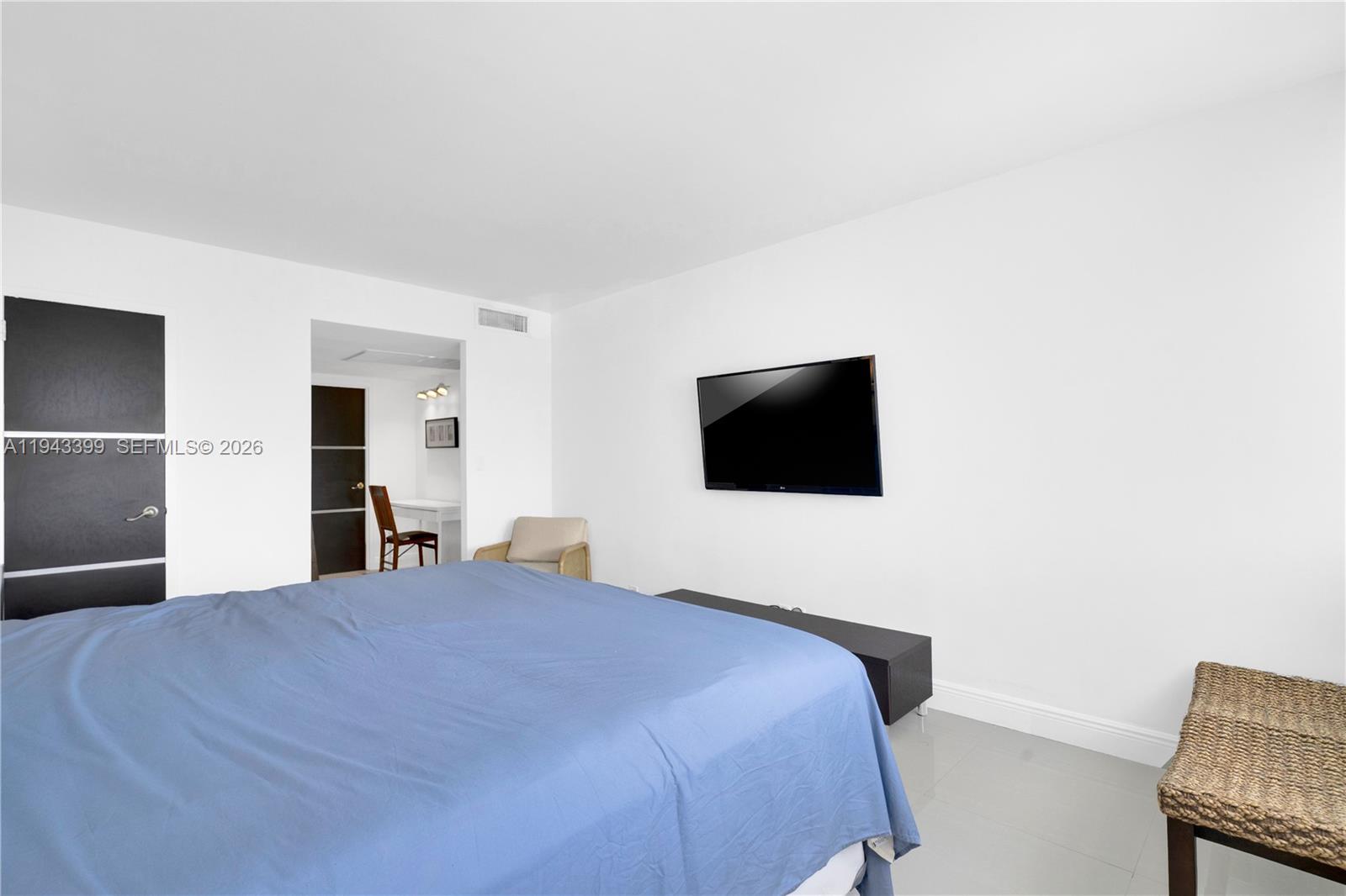 3140 S Ocean Dr # 1211