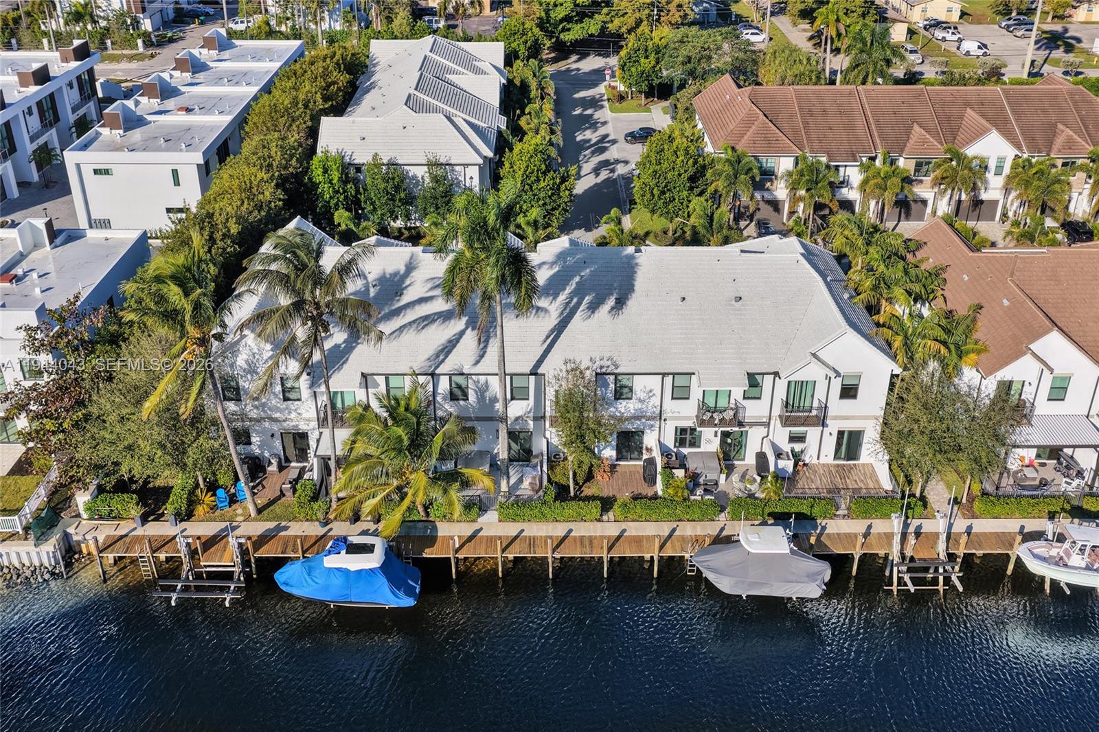 4518 E Aqua Bella Ln