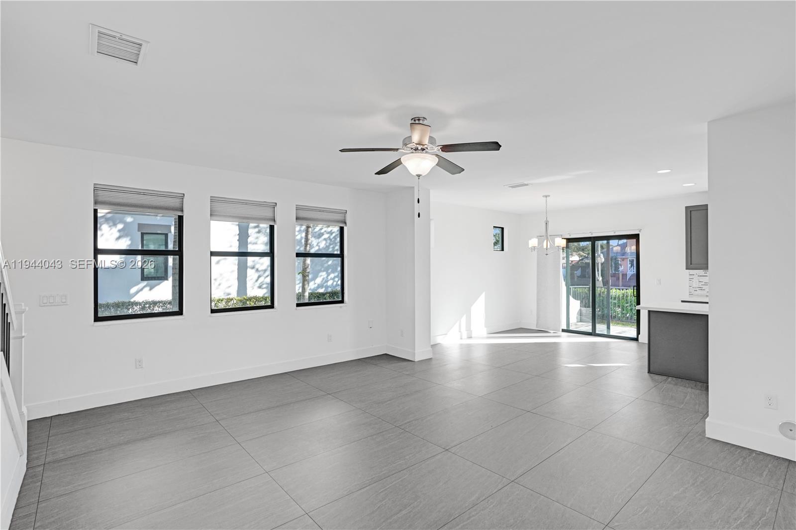 4518 E Aqua Bella Ln