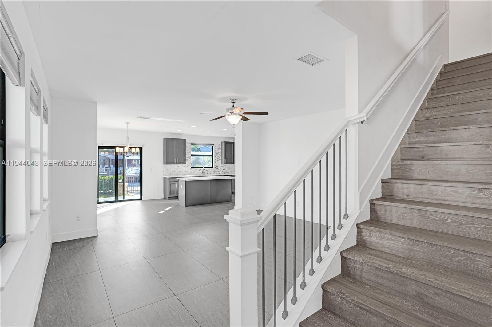 4518 E Aqua Bella Ln