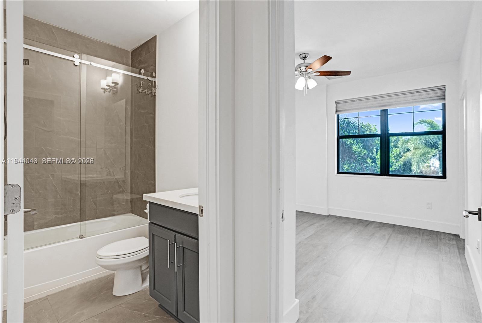 4518 E Aqua Bella Ln