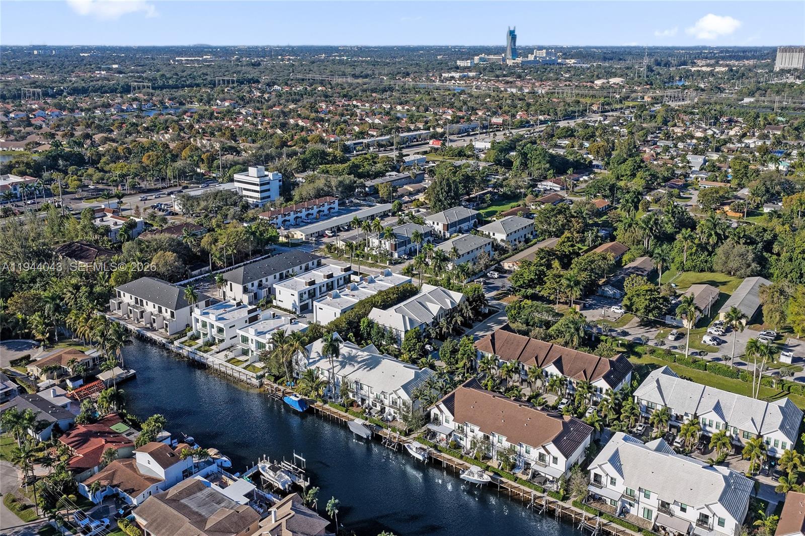 4518 E Aqua Bella Ln