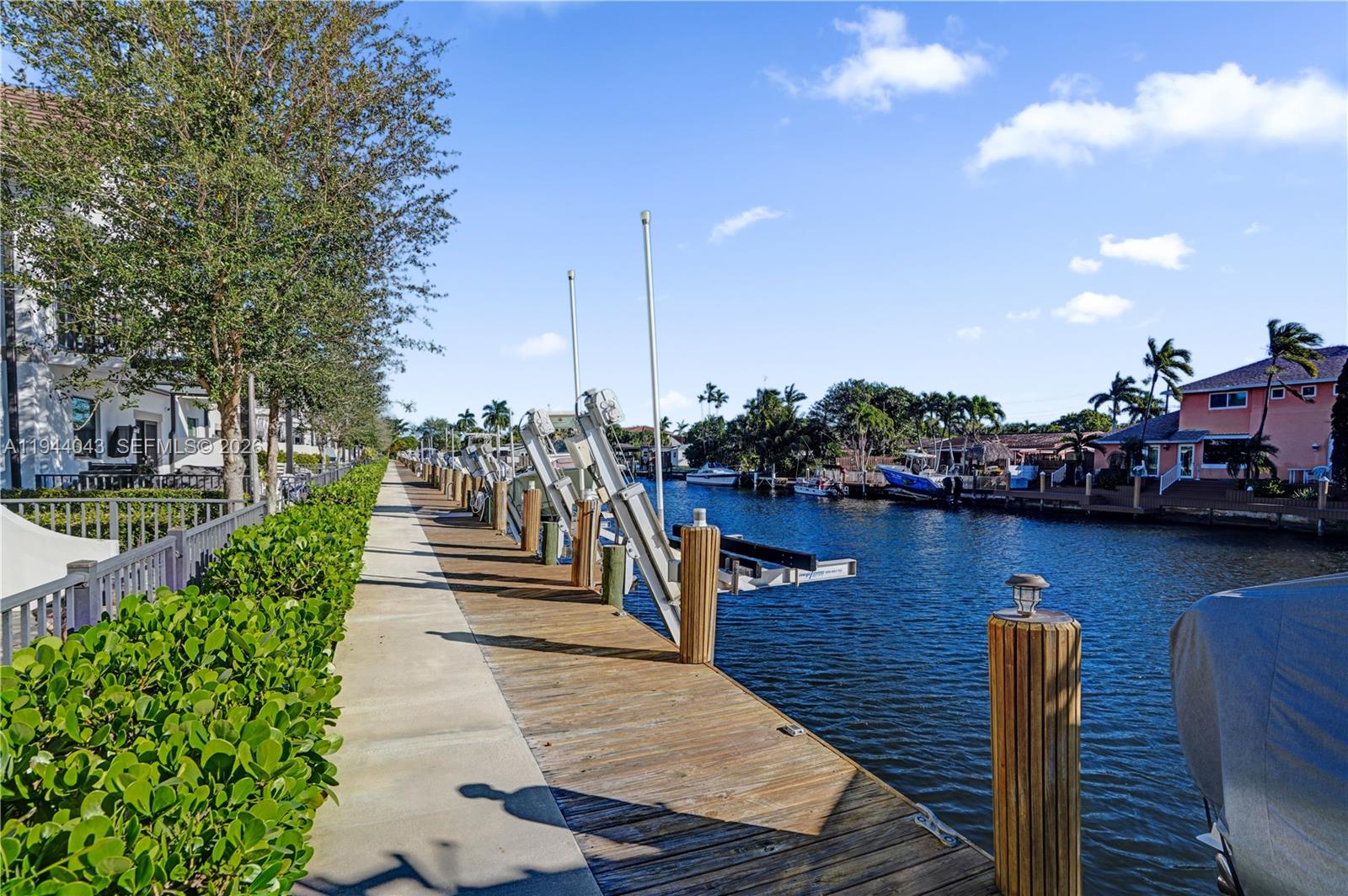 4518 E Aqua Bella Ln