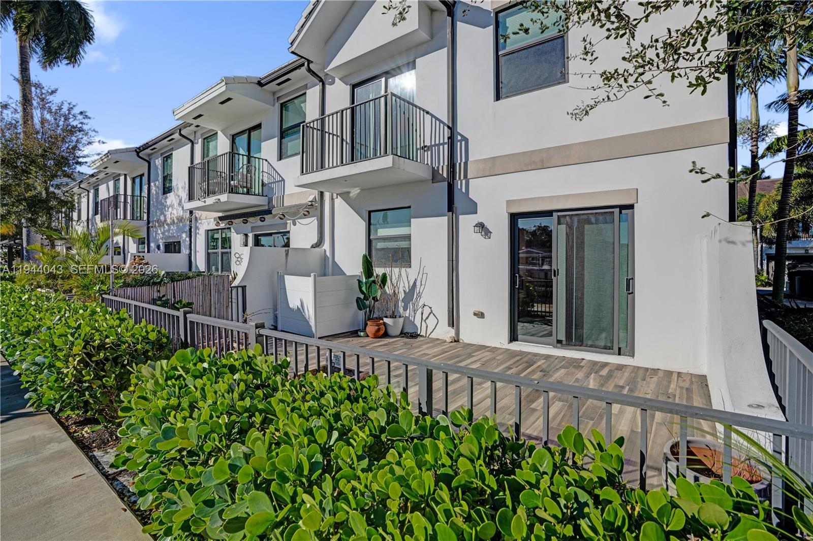 4518 E Aqua Bella Ln