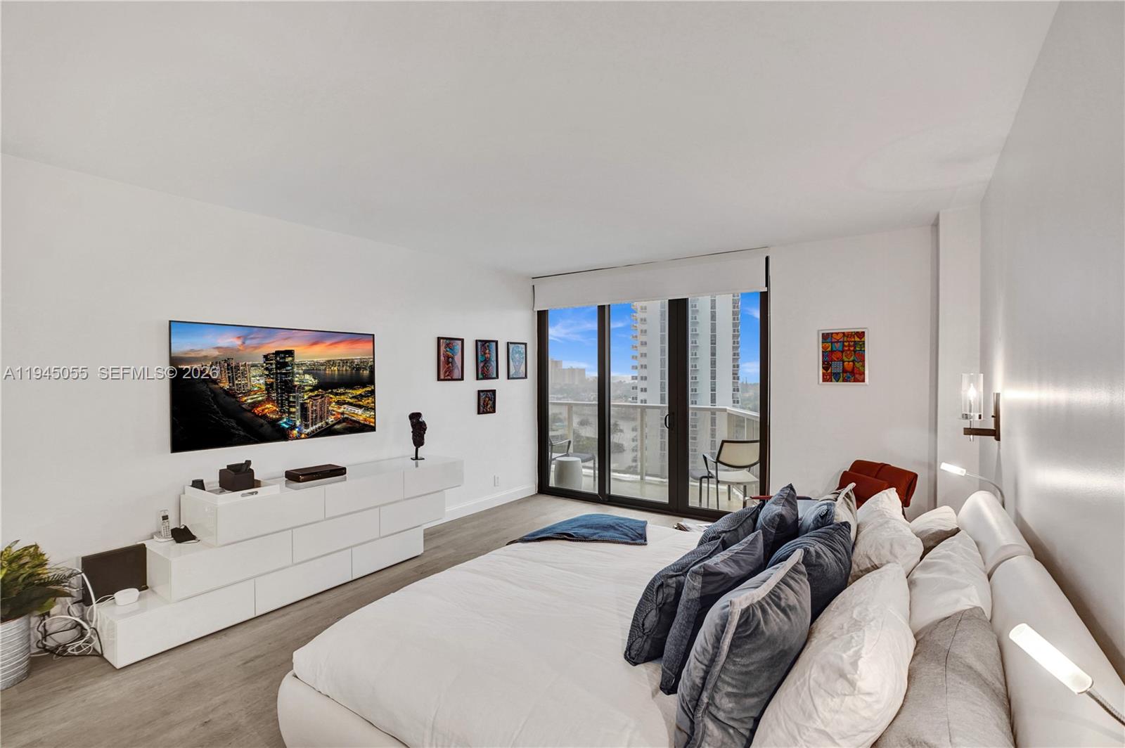 20281 E Country Club Dr # 1002