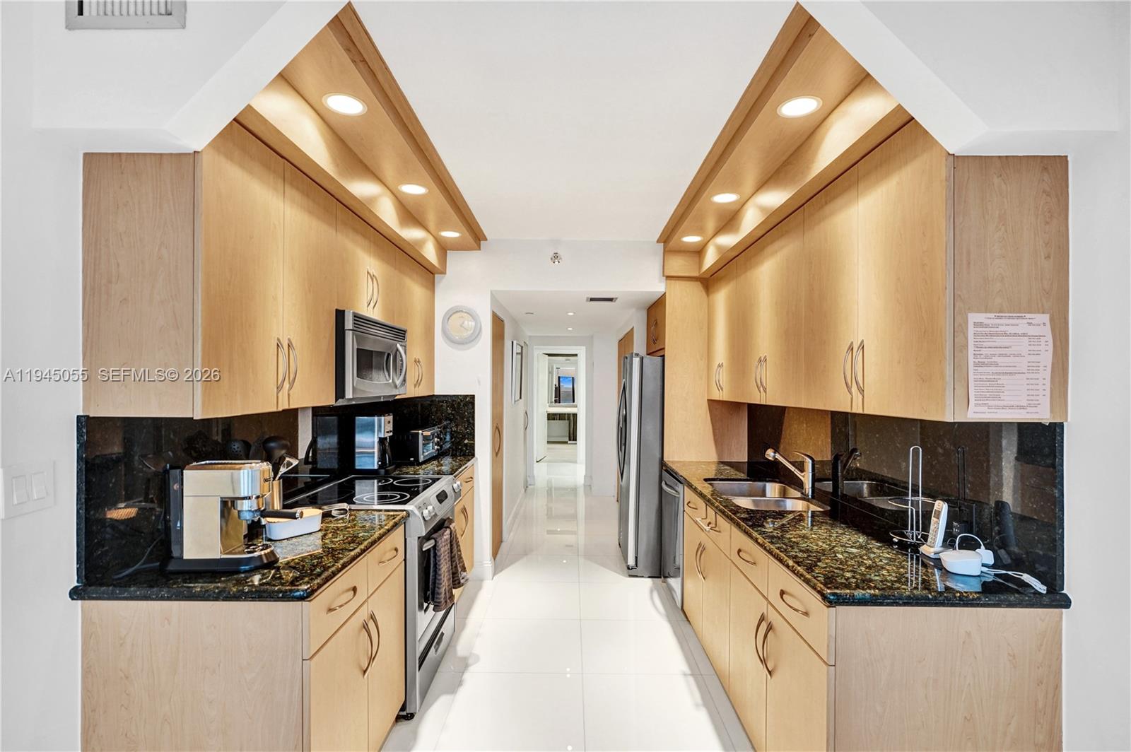 20281 E Country Club Dr # 1002