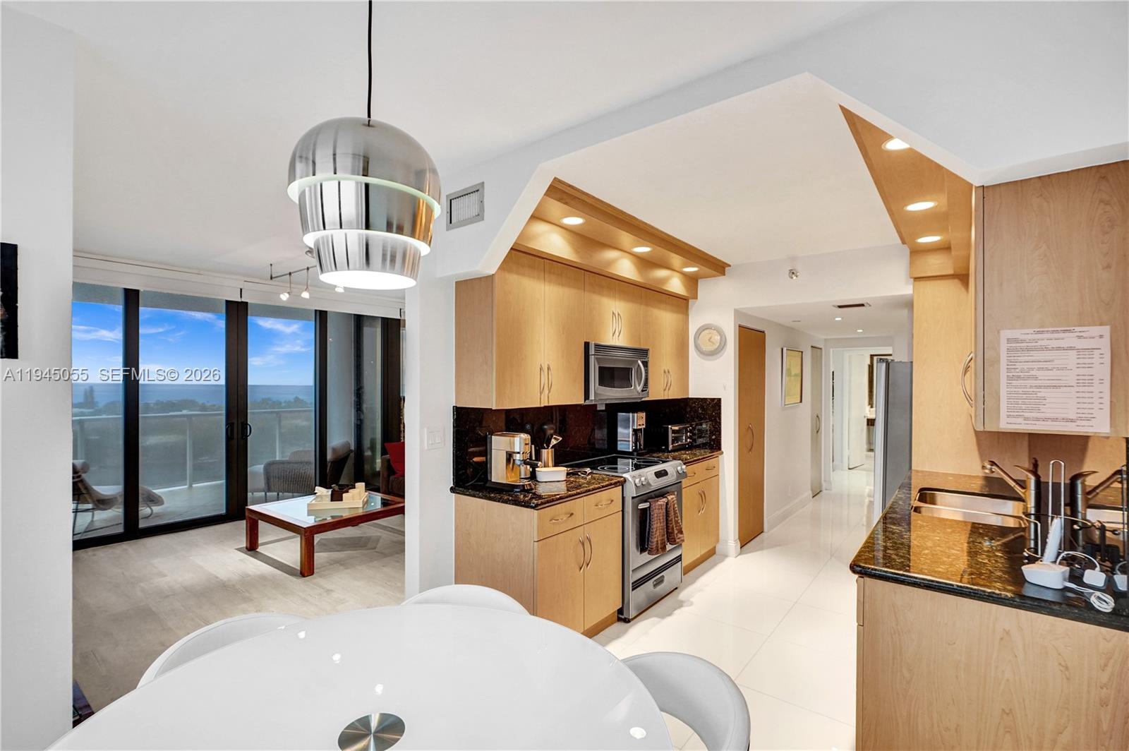 20281 E Country Club Dr # 1002