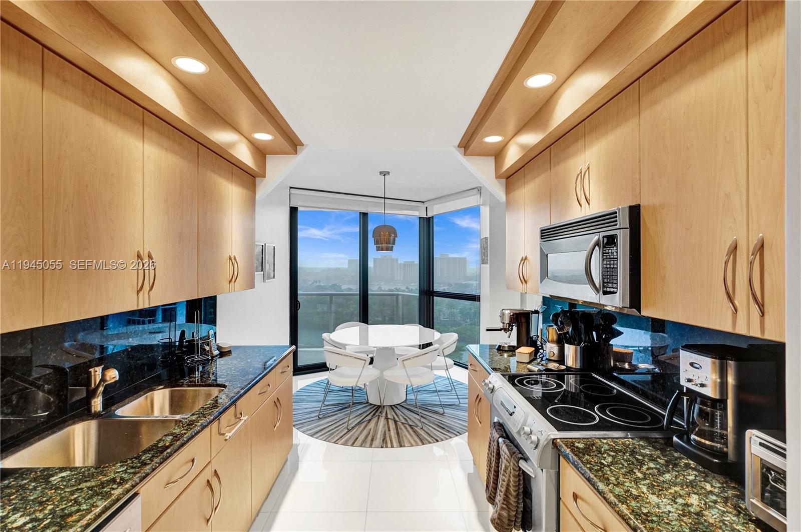 20281 E Country Club Dr # 1002