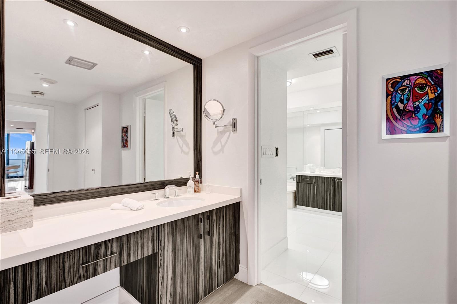 20281 E Country Club Dr # 1002