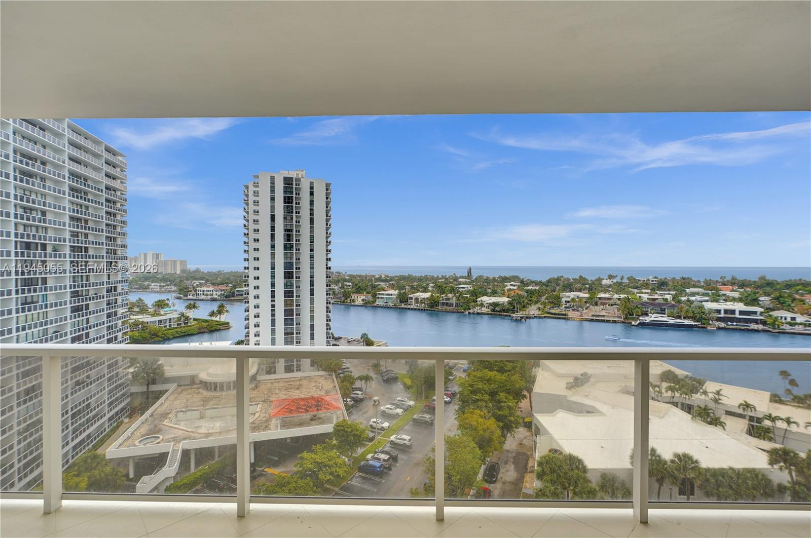 20281 E Country Club Dr # 1002