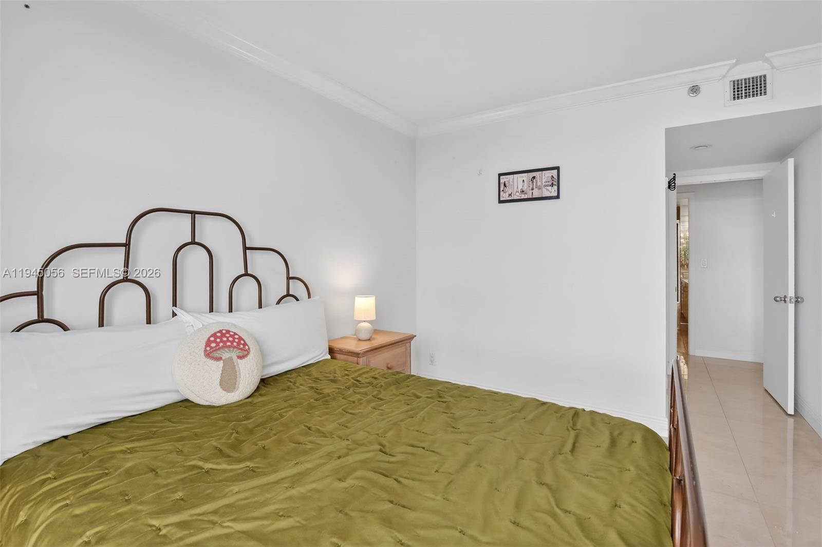 1000 W Island Blvd # 312