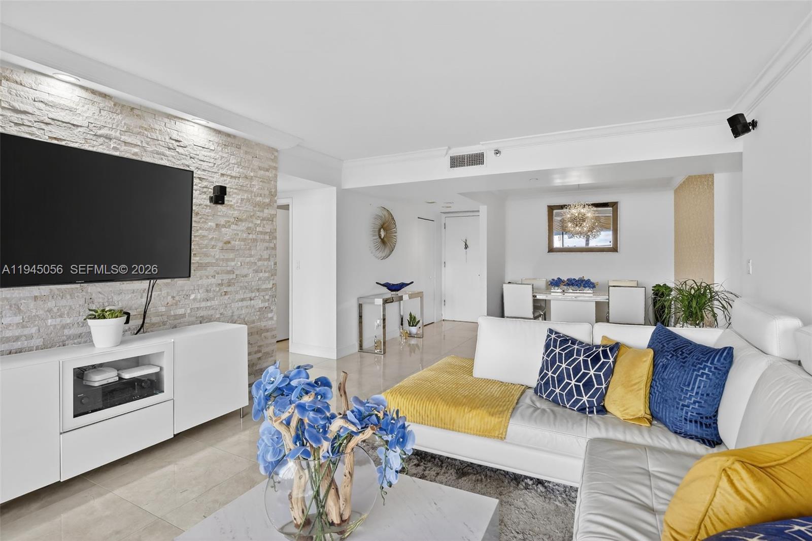 1000 W Island Blvd # 312