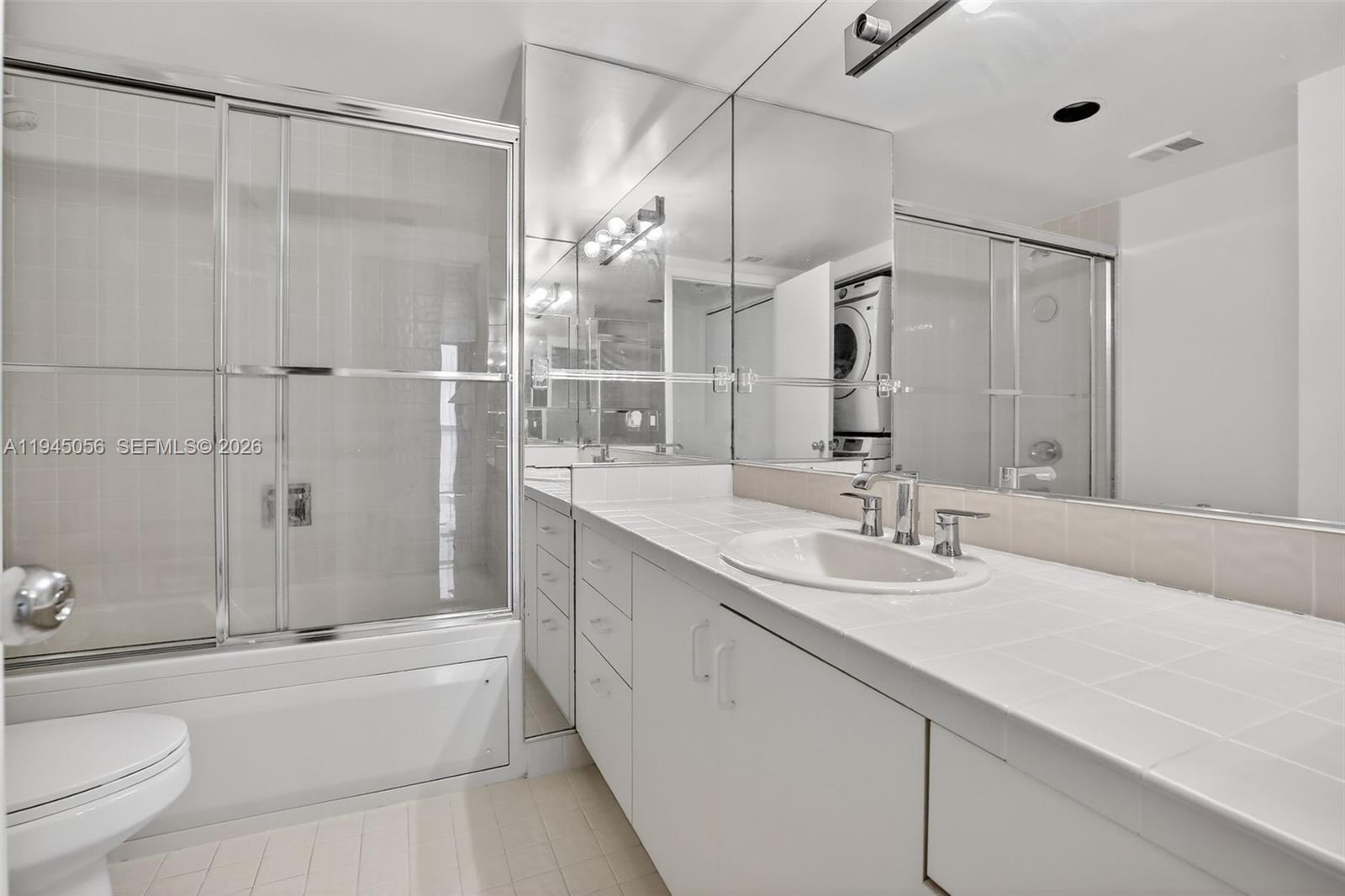 1000 W Island Blvd # 312