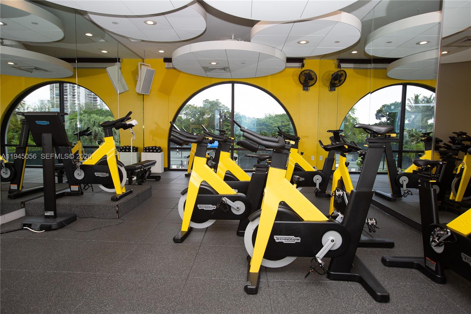 1000 W Island Blvd # 312