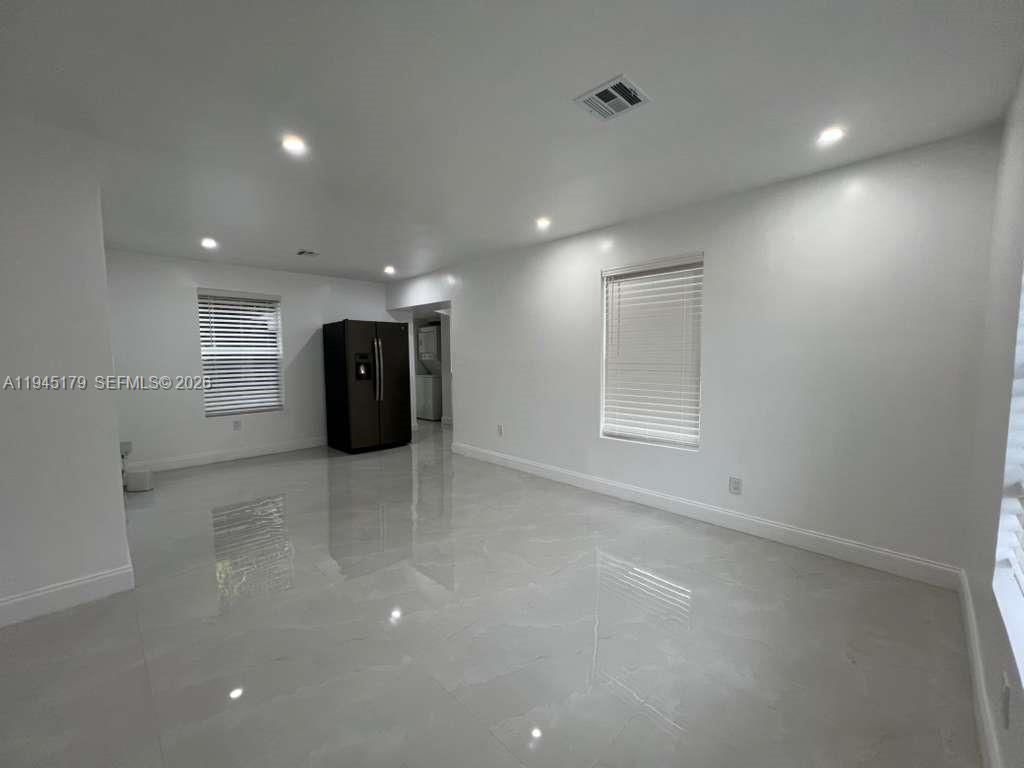 2850 NW 7th St