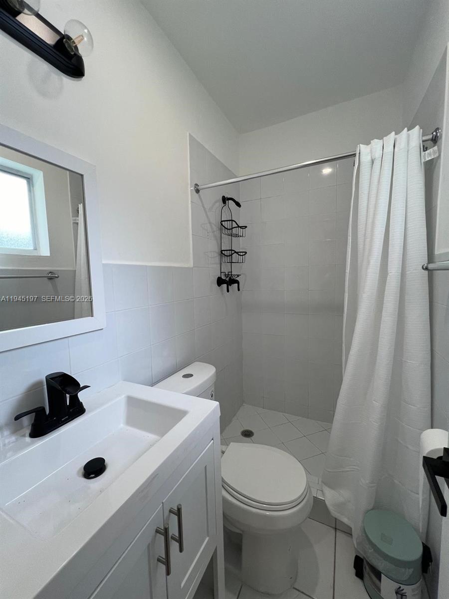 1735 NE 157th Ter