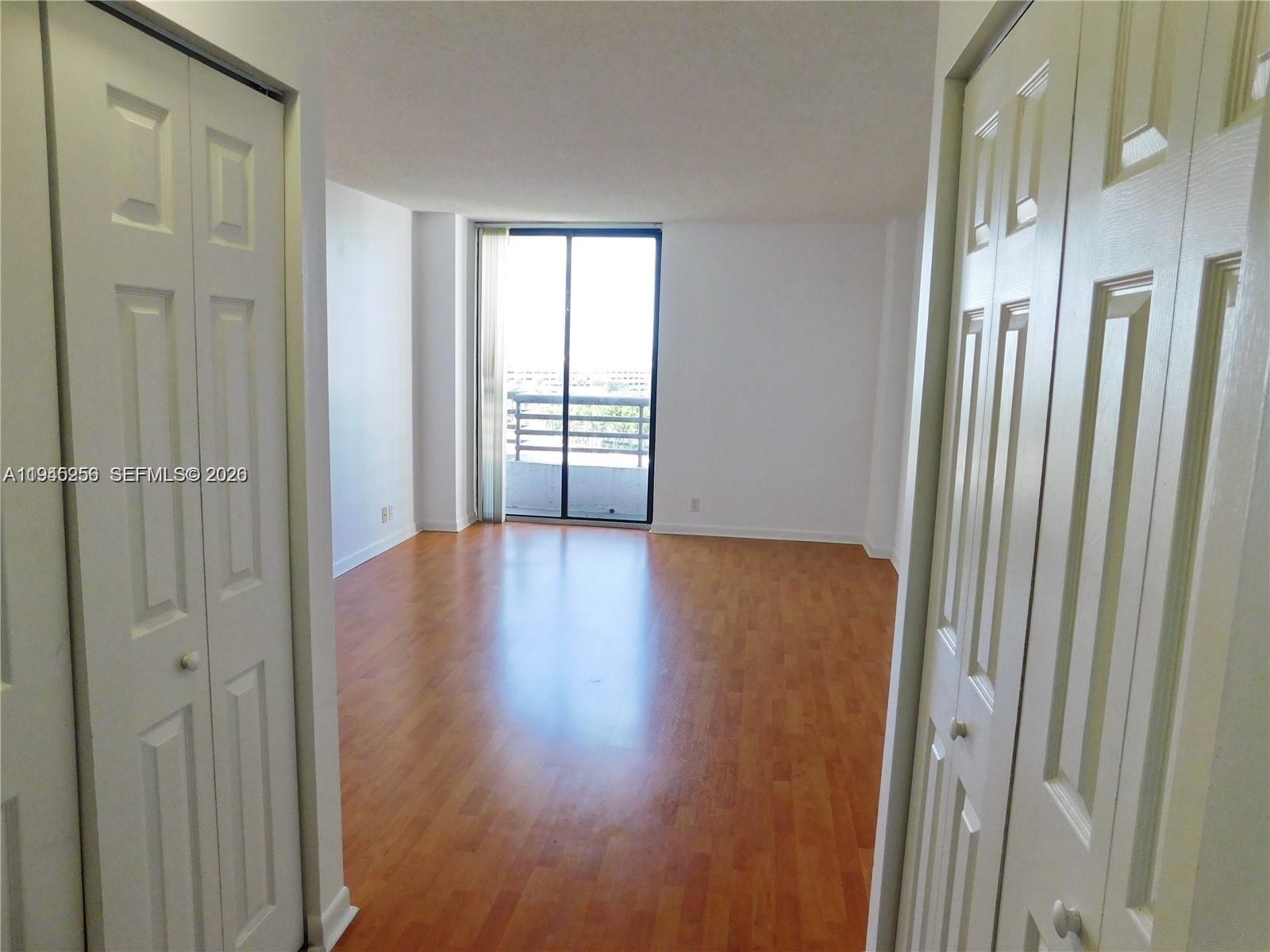 3300 NE 191 St # 1002