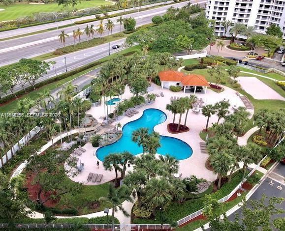 3300 NE 191 St # 1002