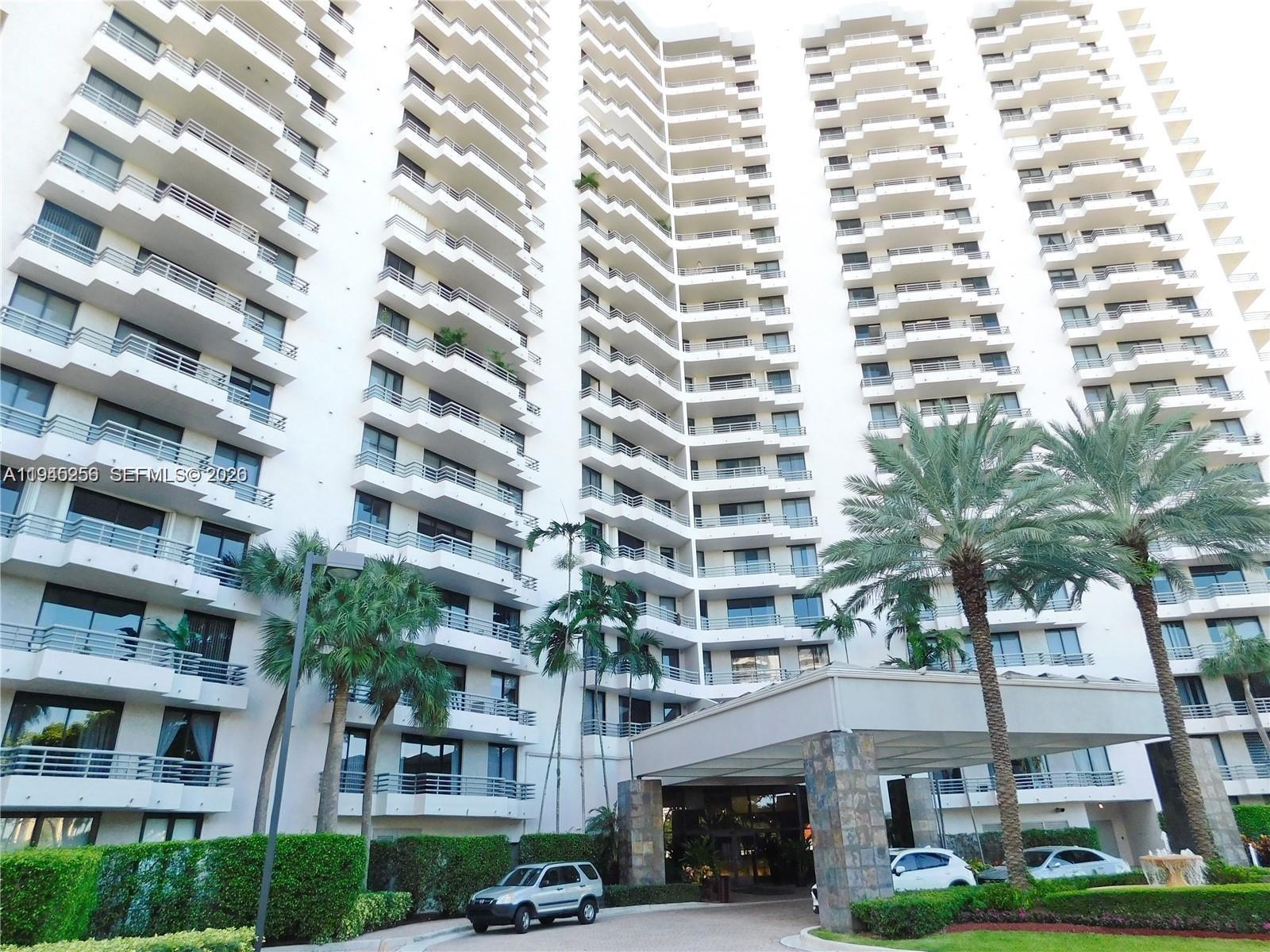 3300 NE 191 St # 1002