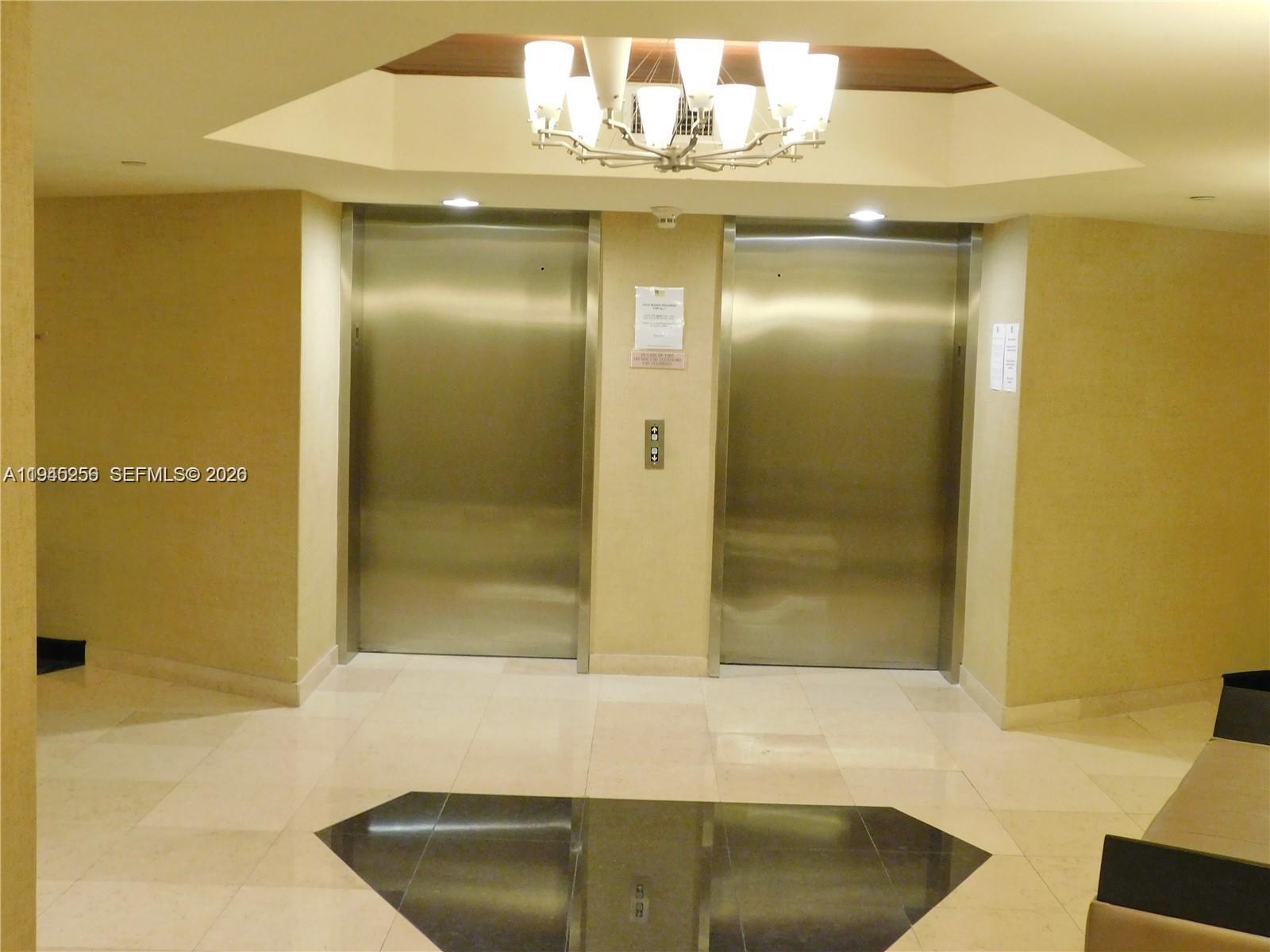 3300 NE 191 St # 1002