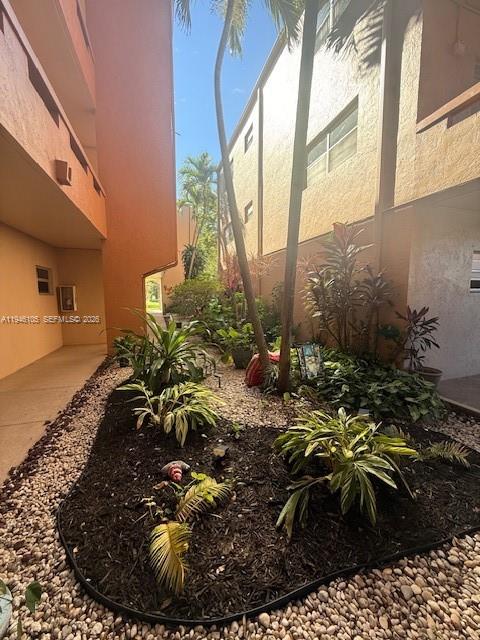 8818 W Mcnab Rd # 206