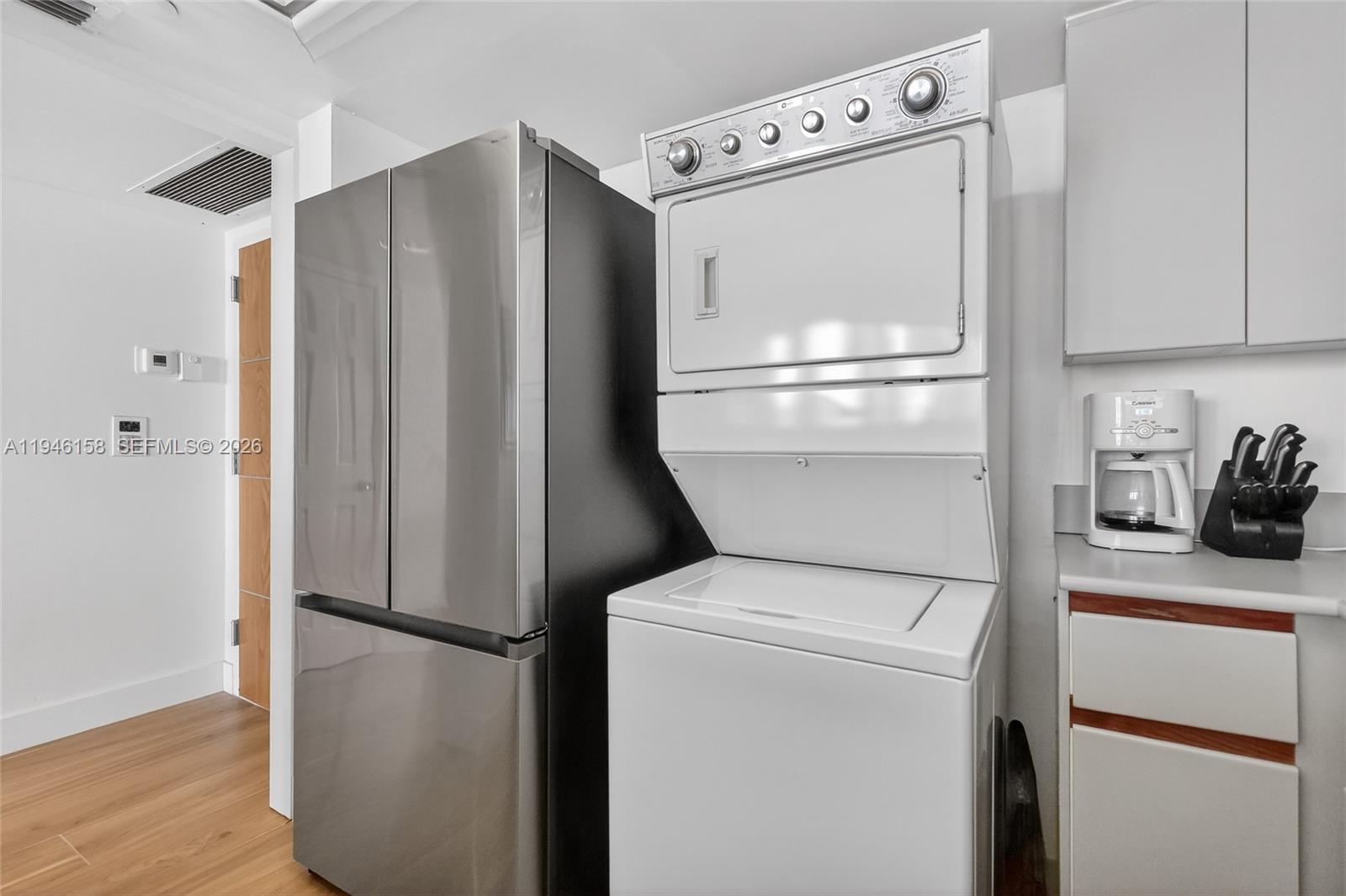 400 S Pointe Dr # 1608