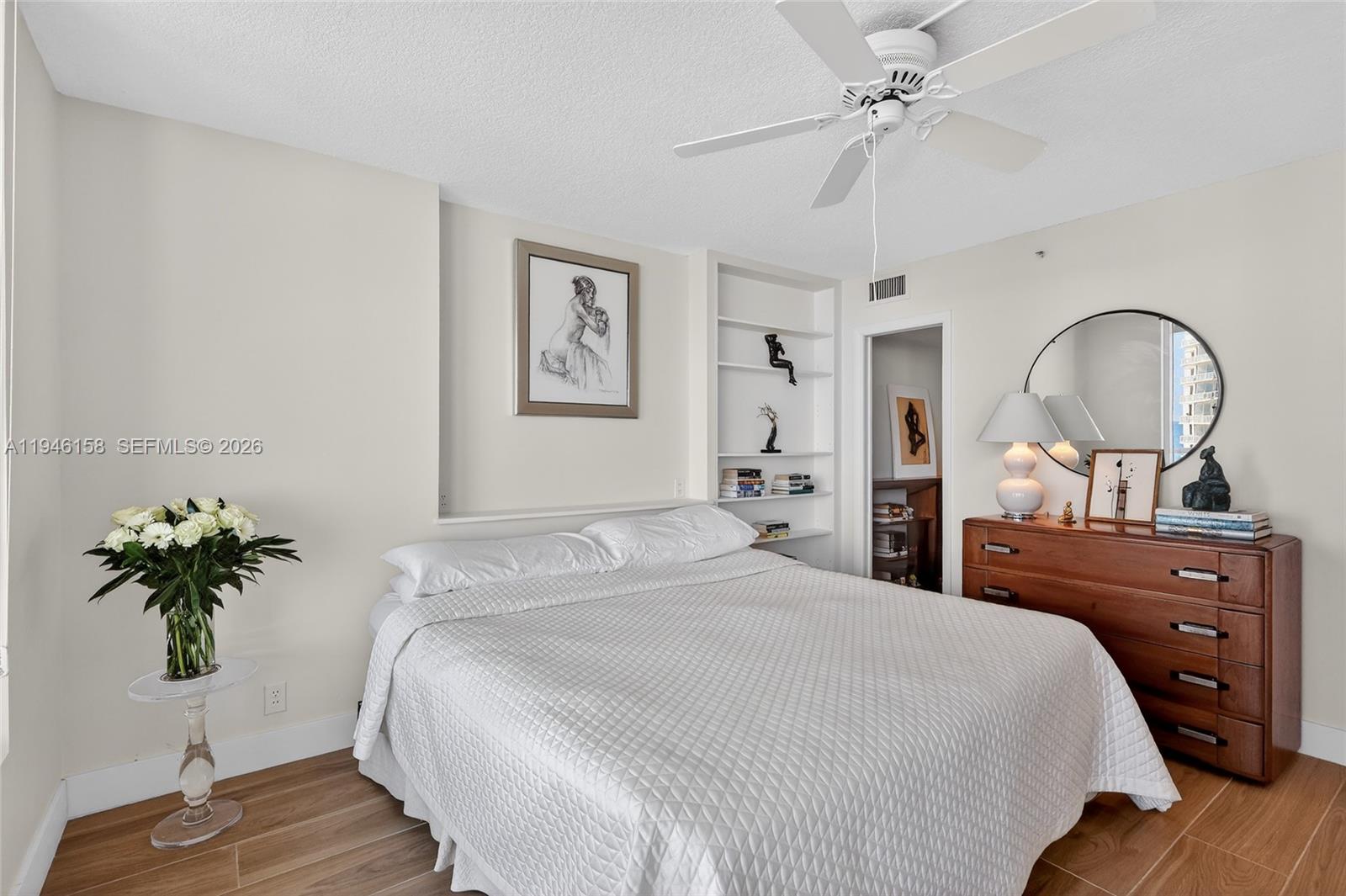 400 S Pointe Dr # 1608