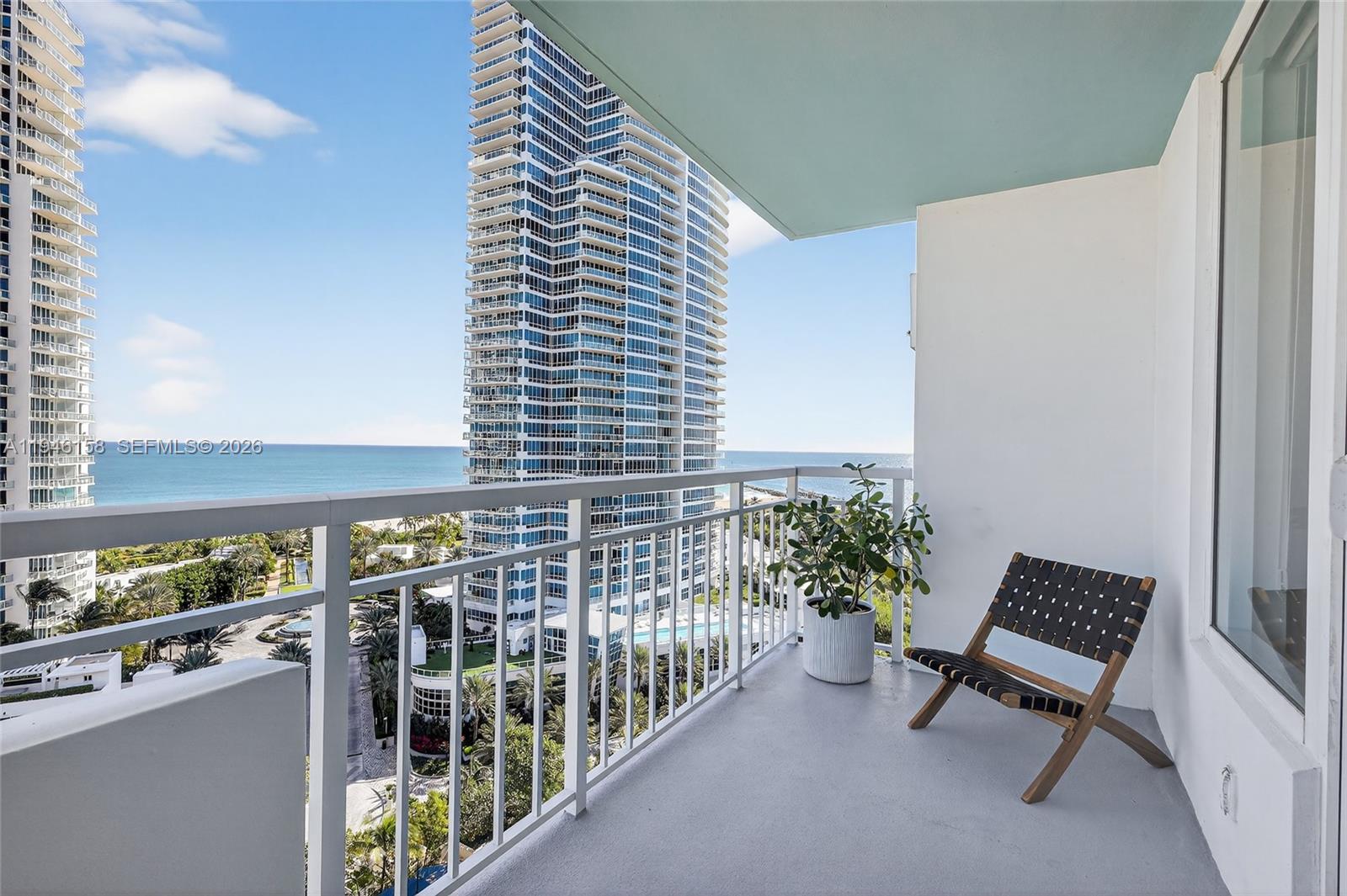 400 S Pointe Dr # 1608