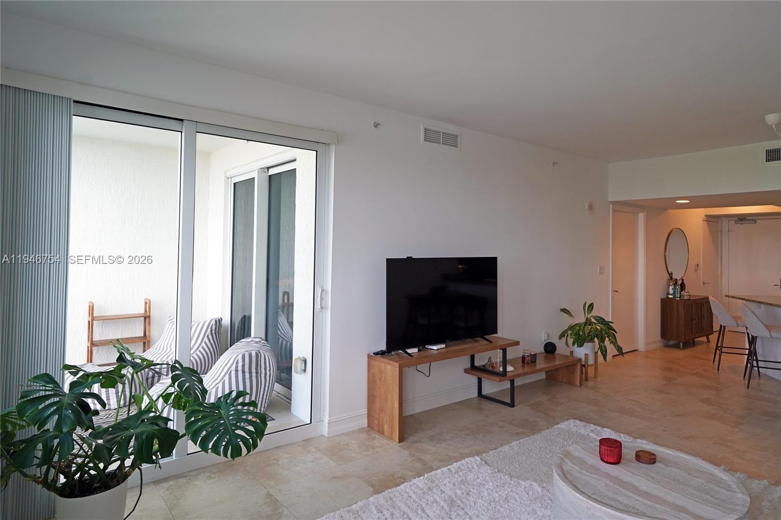 20000 E Country Club Dr # 1014